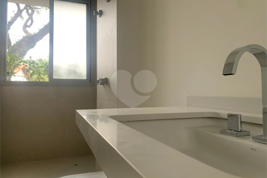 Apartamento à venda com 2 suítes em Alto de Pinheiros, São Paulo, SP