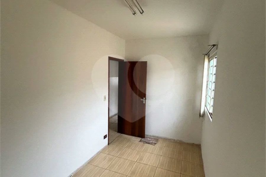 Excelente sobrado para comércio ou residência na Vila Santa Catarina