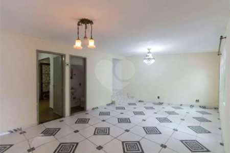 Sobrado à venda com 3 quartos, sendo 1 suíte, em Jabaquara, São Paulo, SP