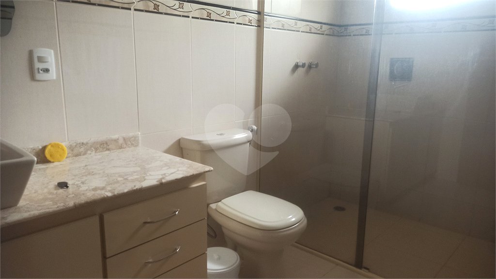 Casa à venda com 3 quartos, sendo 1 suíte, no condomínio Serra da Estrela, Atibaia - SP