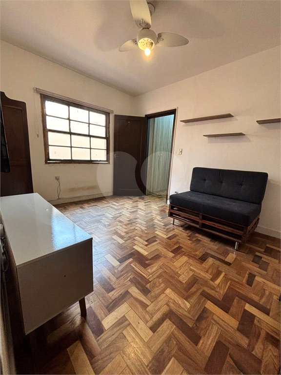Sobrado à venda com 4 quartos, sendo 2 suítes, em Jaguaré, São Paulo, SP