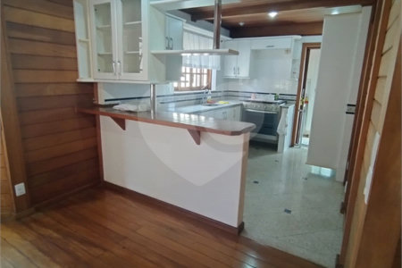 Casa à venda com 3 quartos, sendo 1 suíte, no condomínio Bosque de Greviléa, Vinhedo - SP