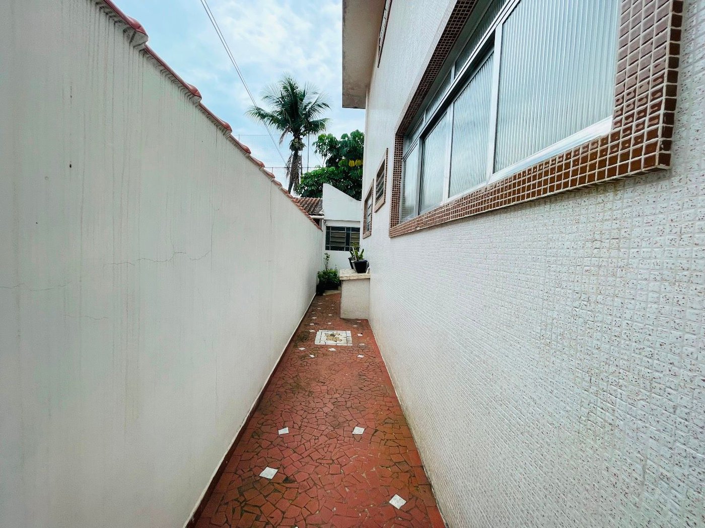 Sobrado para alugar por R$ 9.000,00/mês - Aparecida - Santos/SP