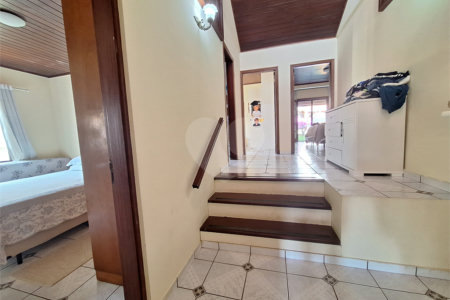 Casa para alugar com 3 quartos, sendo 1 suíte,  no condomínio Estância Marambaia, Vinhedo - SP