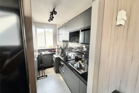 Casa à venda com 2 quartos, sendo 1 suíte, no condomínio Residencial Jasmin, Itapetininga - SP