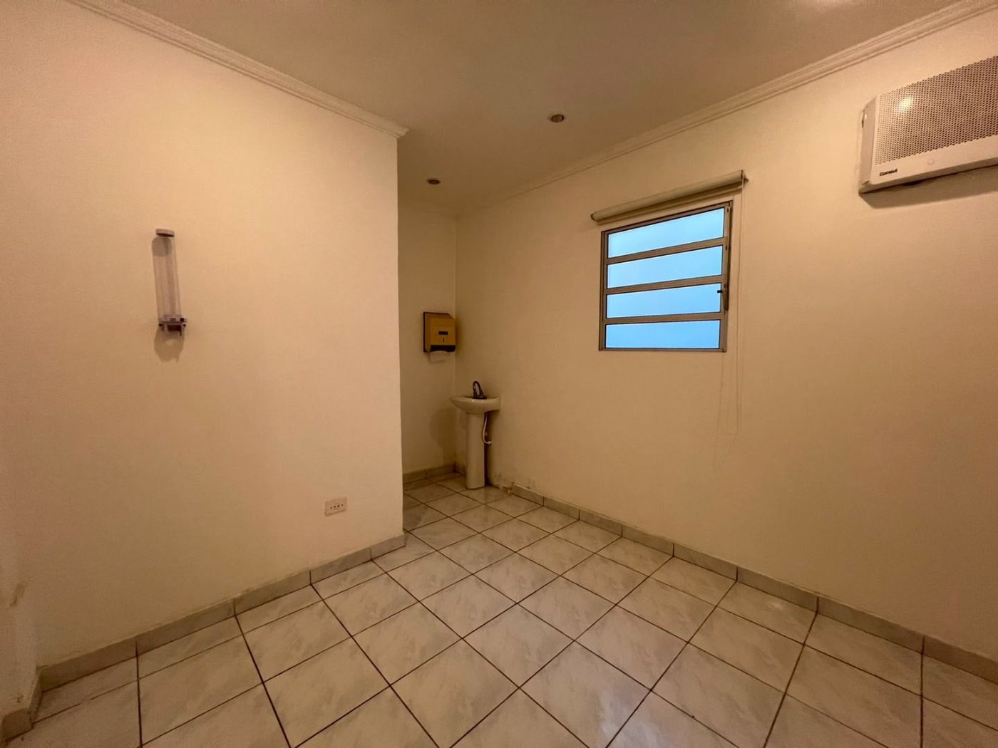 Casa para alugar, 305 m² por R$ 31.379,07 - Boqueirão - Santos/SP