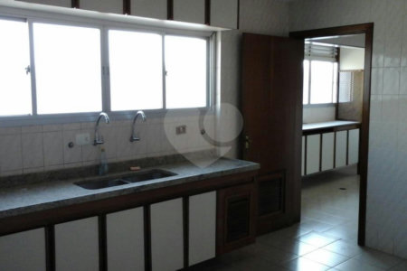 Apartamento à venda com 3 quartos, sendo 1 suíte, em Vila Anglo Brasileira, São Paulo, SP
