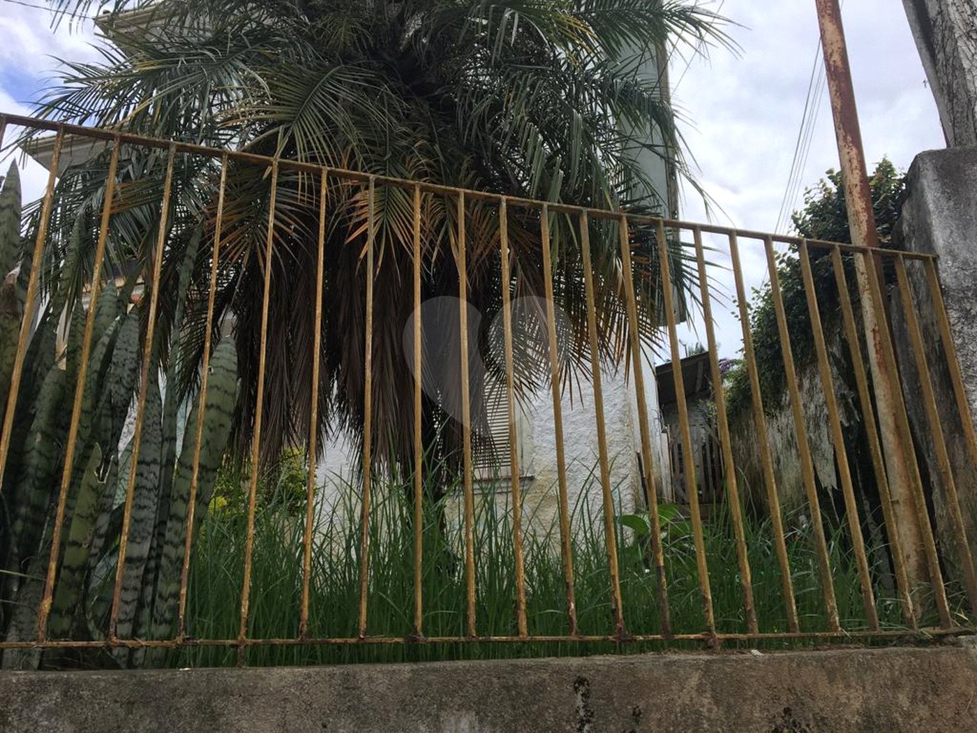 Casa à venda com 2 quartos em Horto, São Paulo, SP