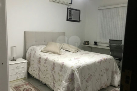 Terreno à venda com 4 quartos, sendo 1 suíte, no condomínio Zuleika Jabour, Salto - SP