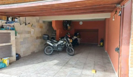 Sobrado à venda com 4 quartos, sendo 1 suíte,  em Santo Antônio, Osasco, SP