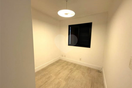 Apartamento à venda com 3 quartos, sendo 1 suíte,  em Vila Prudente, São Paulo, SP