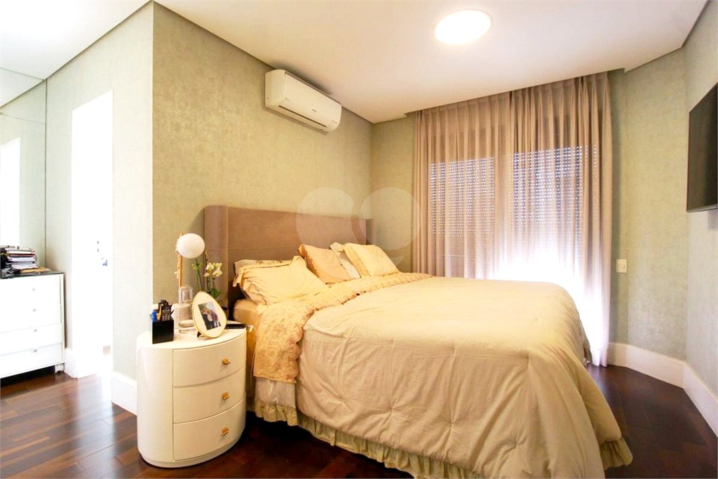 Apartamento à venda com 3 quartos, sendo 1 suíte, em Indianópolis, São Paulo, SP