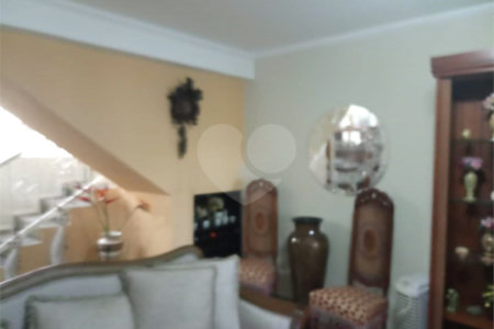 Casa à venda com 3 quartos, sendo 2 suítes, em Vila Flávio, Mogi das Cruzes, SP