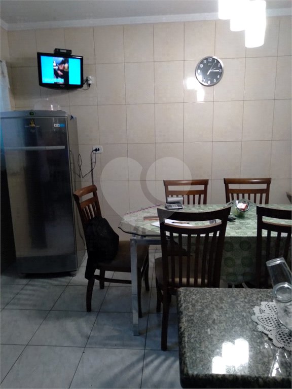 Casa Térrea à venda com 3 quartos, sendo 1 suíte, em Vila Galvão, Guarulhos, SP