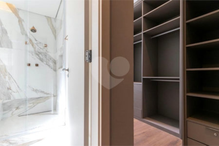Casa à venda com 4 suítes no condomínio Hípica Garden, São Paulo - SP