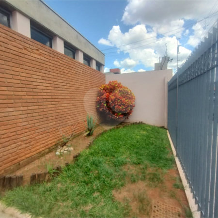 Casa à venda com 5 quartos, sendo 1 suíte, em Parque da Lagoa, Itapetininga, SP