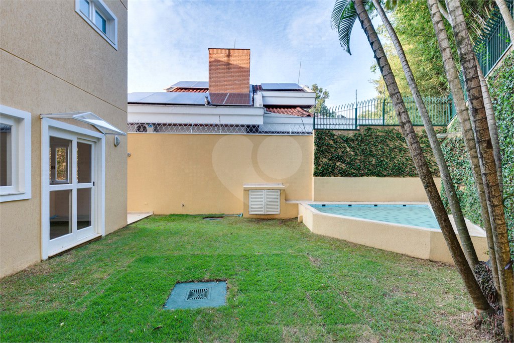 Casa para alugar com 4 quartos, sendo 2 suítes, no condomínio Cassiano Ricardo, São Paulo - SP