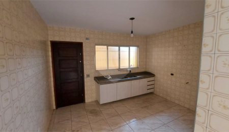 Sobrado à venda com 4 quartos, sendo 1 suíte,  em Vila Guarani (z Sul), São Paulo, SP