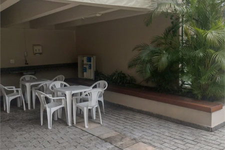 Apartamento à venda com 3 suítes em Vila Suzana, São Paulo, SP