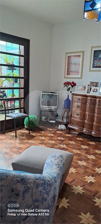 Casa à venda com 5 quartos, sendo 4 suítes,  em Jardim Armênia, Mogi das Cruzes, SP