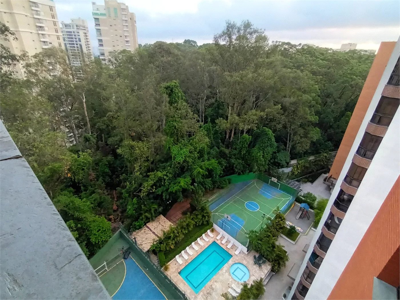 Apartamento à venda com 3 quartos, sendo 1 suíte, em Vila Andrade, São Paulo, SP
