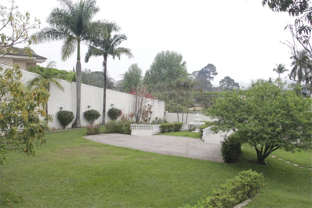 Casa à venda ou para alugar com 5 suítes em Jardim Leonor, São Paulo, SP