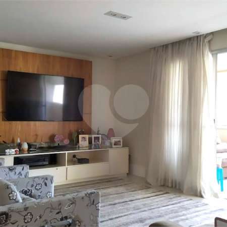 Apartamento à venda com 3 suítes em Jardim Londrina, São Paulo, SP