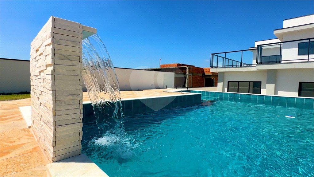 Casa à venda com 5 suítes no condomínio Terras de Mont Serrat, Salto - SP