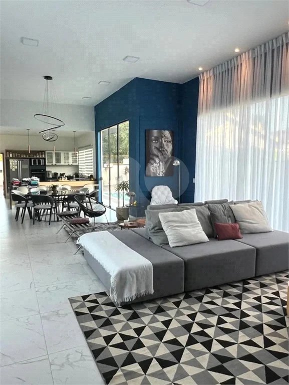 Casa à venda com 3 suítes no condomínio Terra Caxambu, Jundiaí - SP