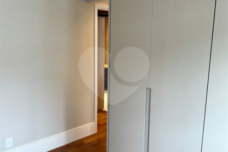 Apartamento à venda com 3 suítes em Vila Olímpia, São Paulo, SP