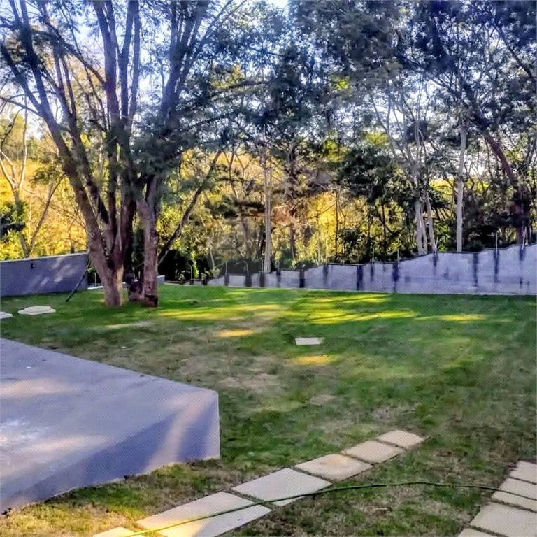 Casa à venda ou para alugar com 4 suítes no Centro, Jambeiro, SP