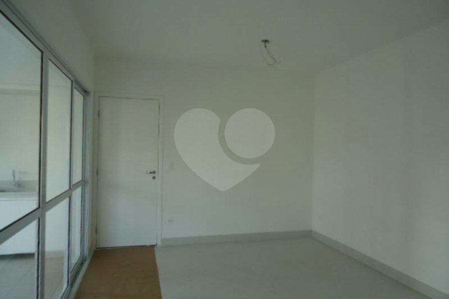 Apartamento à venda com 3 quartos, sendo 1 suíte, em Morumbi, São Paulo, SP