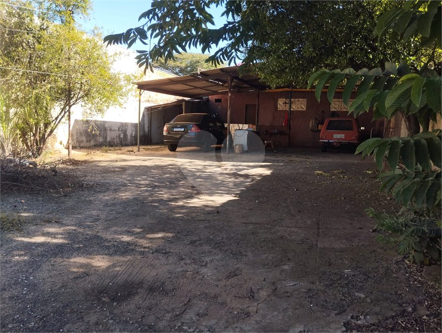 Terreno à venda com 1 quarto em Jardim Jóckei Club a, São Carlos, SP