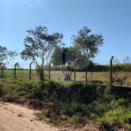 Sítio à venda com 2 suítes em Buru, Salto, SP