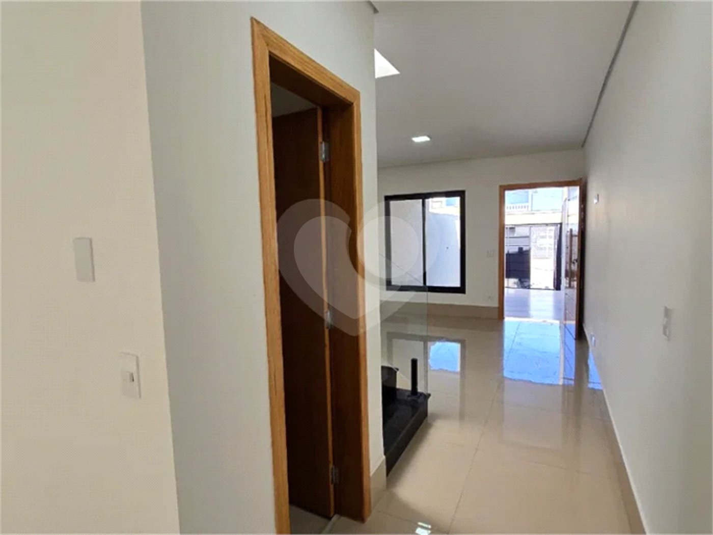 Sobrado à venda com 3 quartos, sendo 1 suíte, em Jardim Maristela, São Paulo, SP