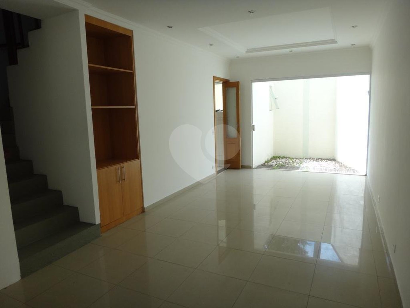 Casa à venda ou para alugar com 4 quartos, sendo 2 suítes, no condomínio Vila Hípica, São Paulo - SP
