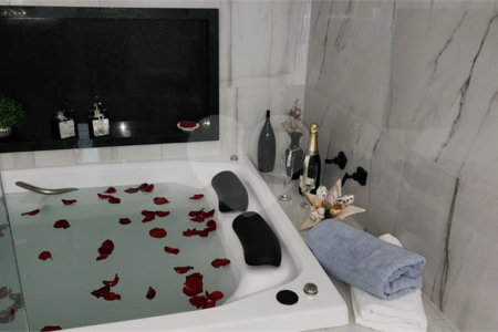 Casa à venda com 5 suítes no condomínio Portal da Vila Rica, Itu - SP