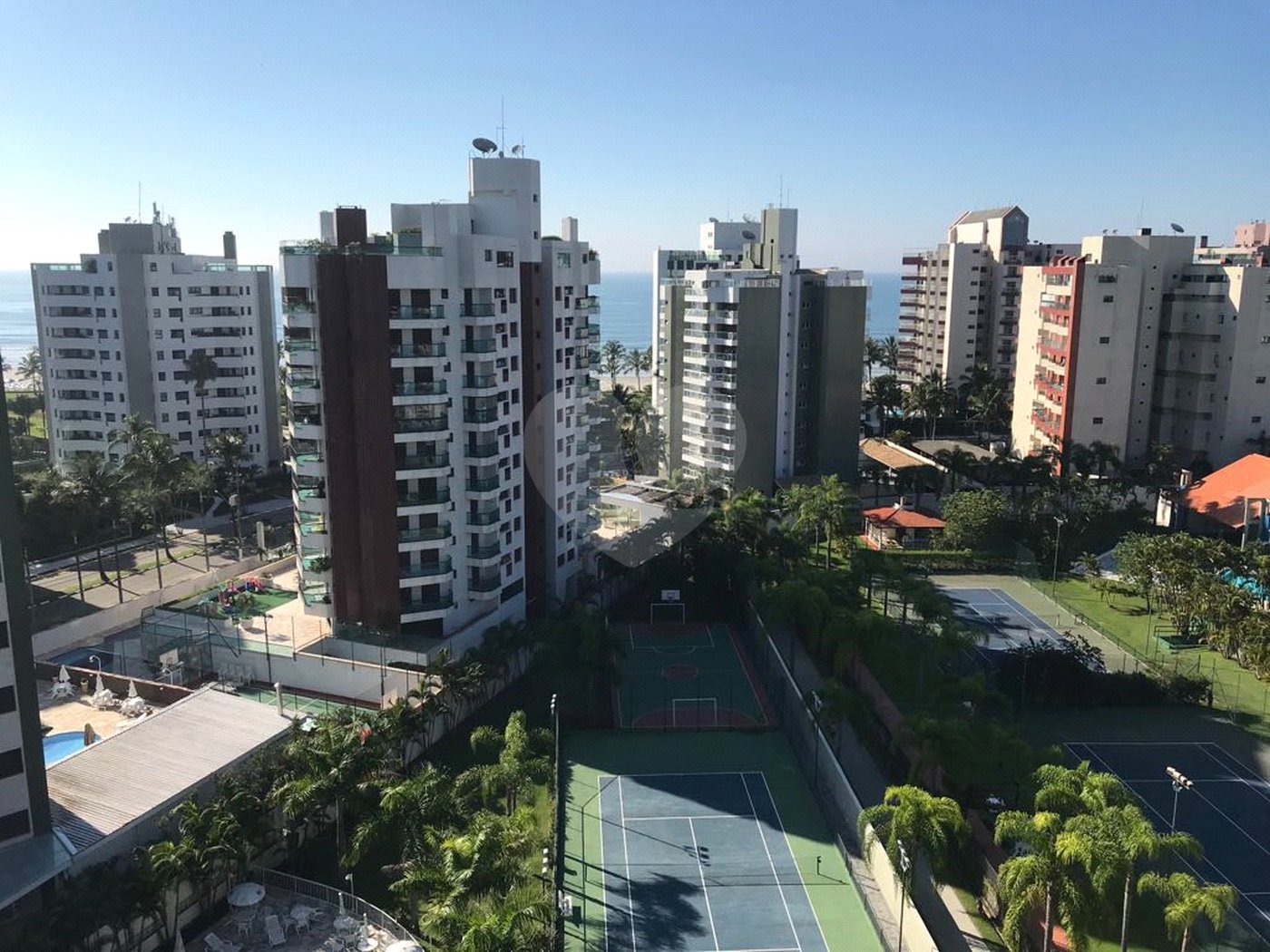 Flat à venda com 1 quarto em Riviera, Bertioga, SP