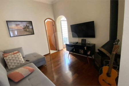 Casa de Vila à venda com 4 suítes em Jardim Santa Rosália, Sorocaba, SP