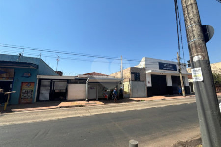 Casa Térrea à venda com 3 quartos em Campos Elíseos, Ribeirão Preto, SP