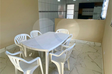 Casa à venda com 4 quartos, sendo 1 suíte,  em Jardim Pinheirinho, Itaquaquecetuba, SP