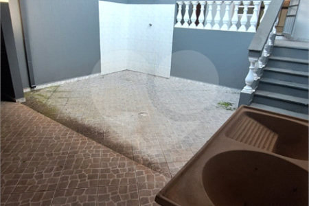 Sobrado à venda com 2 suítes em Jardim Itamaracá, Indaiatuba, SP
