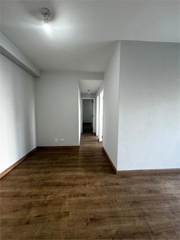 Apartamento para alugar com 3 quartos, sendo 1 suíte, em Parque Reboucas, São Paulo, SP