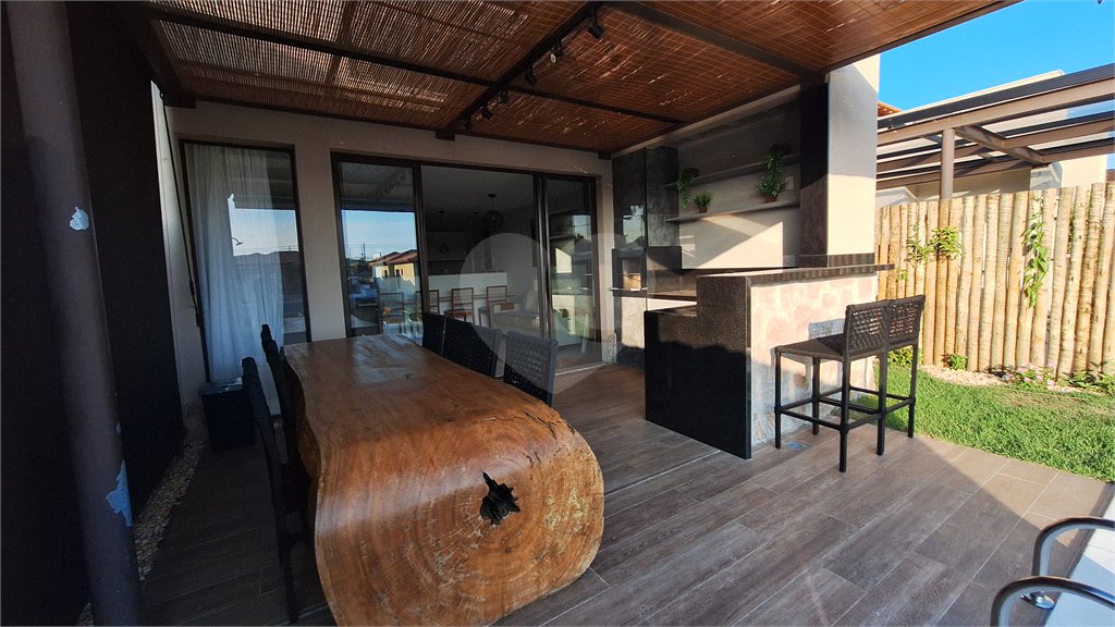 Casa em condomínio à venda com 4 quartos, sendo 3 suítes, em Marina, Armação dos Búzios, RJ