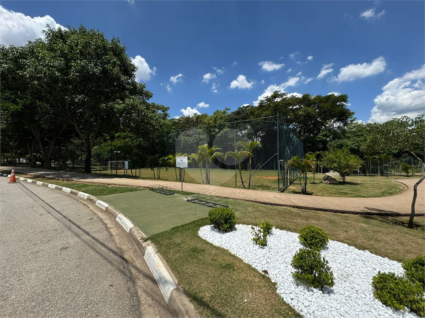Terreno à venda no condomínio Terras de São Francisco, Sorocaba - SP
