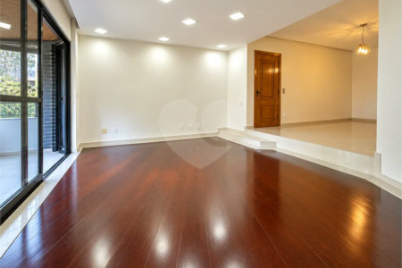 Apartamento à venda ou para alugar com 3 quartos, sendo 1 suíte, no Centro, São Bernardo do Campo, SP