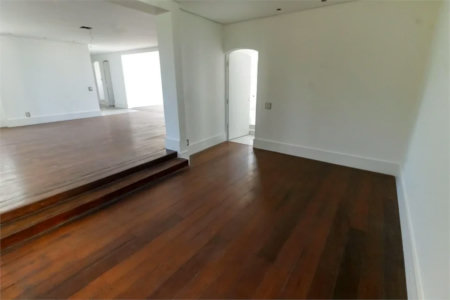 Apartamento à venda com 3 quartos, sendo 2 suítes, em Vila Andrade, São Paulo, SP