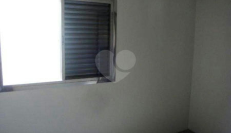 Sobrado à venda com 2 quartos em Vila Nivi, São Paulo, SP