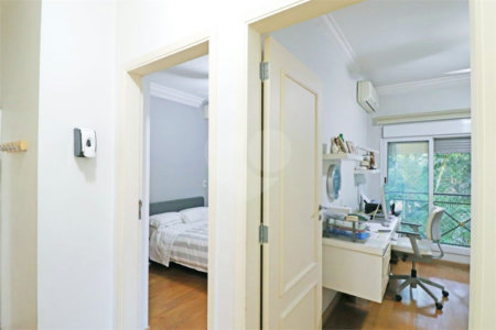 Apartamento à venda com 3 quartos, sendo 1 suíte, em City Boaçava, São Paulo, SP