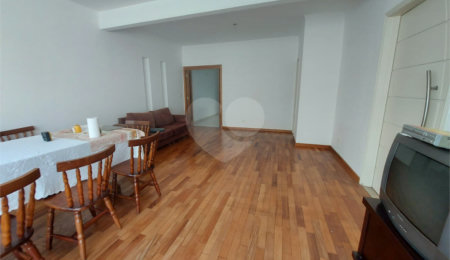 Casa Térrea à venda com 3 suítes em Santana, São Paulo, SP